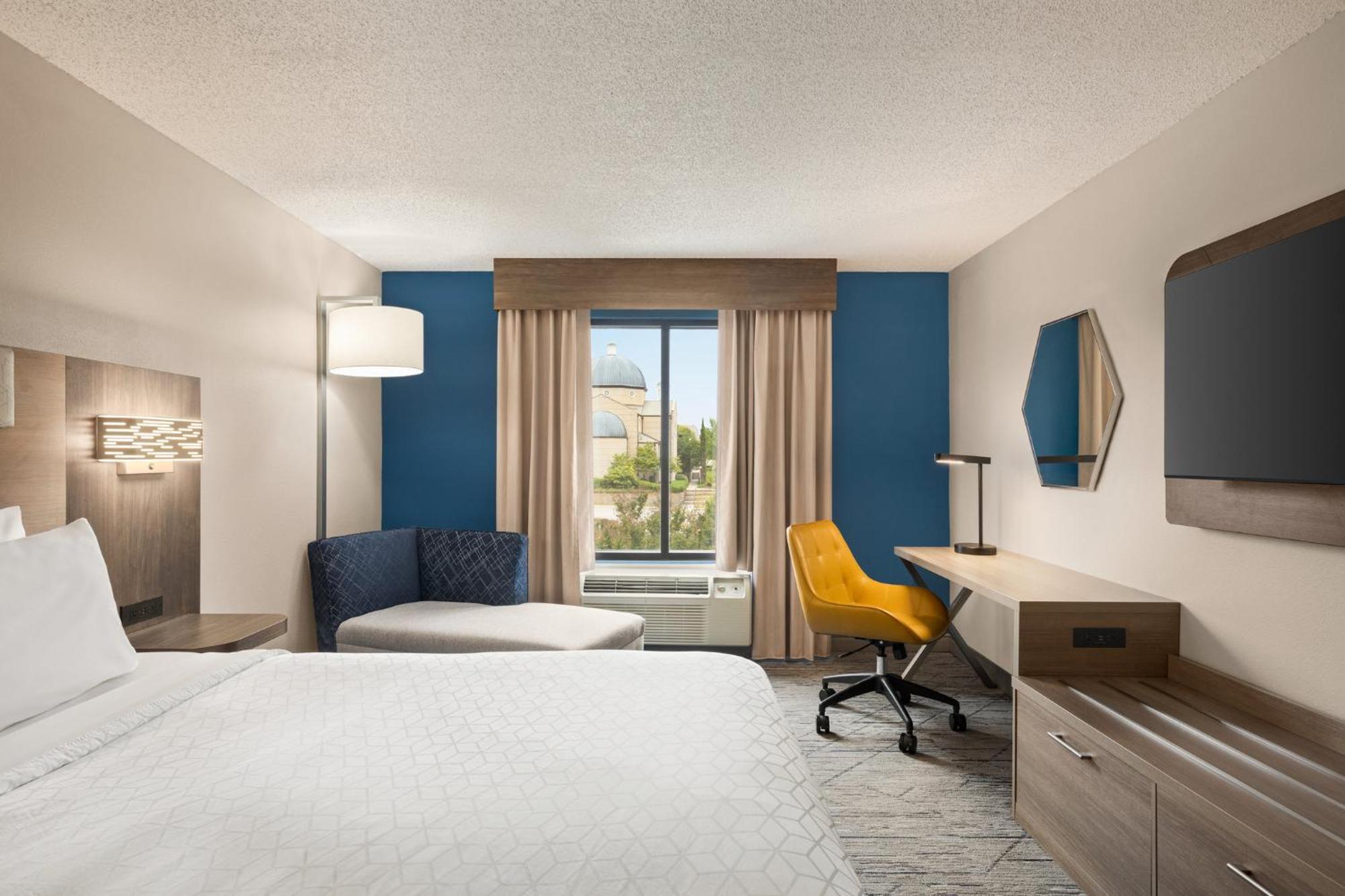 Holiday Inn Express & Suites Greenville-Downtown By Ihg מראה חיצוני תמונה